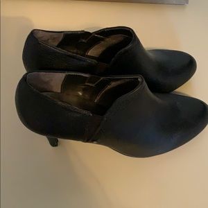 Life Stride High Heeled Booties